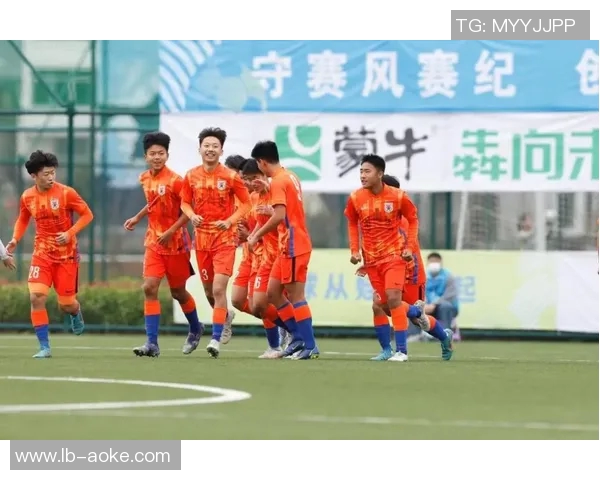 马一鸣在足球场上的成长历程与未来展望解析